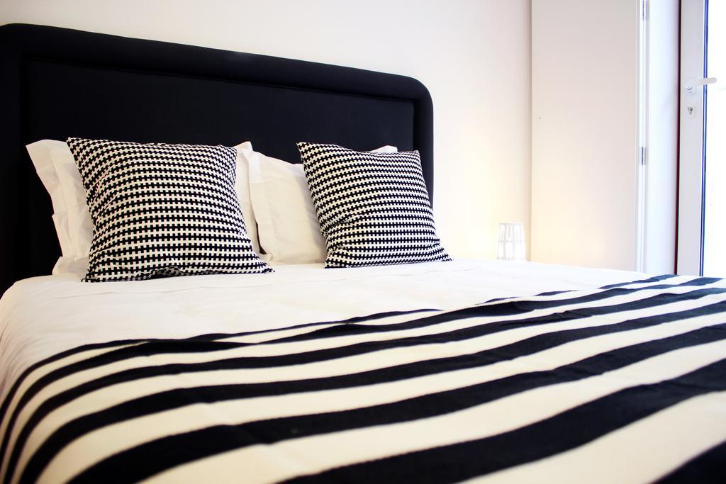 Joivy Modern 1-Bed Apt With Terrace, Moments From Sao Bento Palace Лиссабон Экстерьер фото