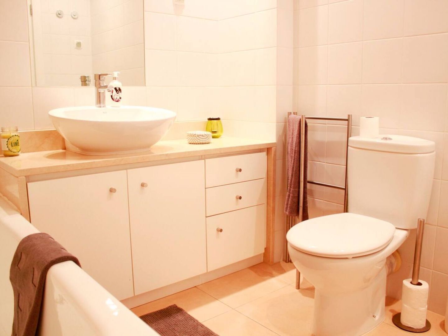 Joivy Modern 1-Bed Apt With Terrace, Moments From Sao Bento Palace Лиссабон Экстерьер фото