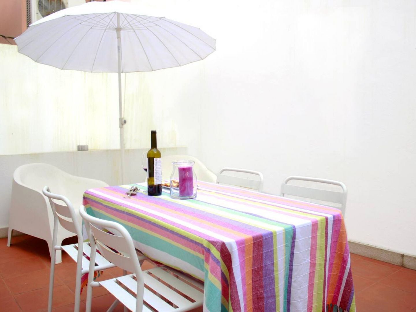 Joivy Modern 1-Bed Apt With Terrace, Moments From Sao Bento Palace Лиссабон Экстерьер фото